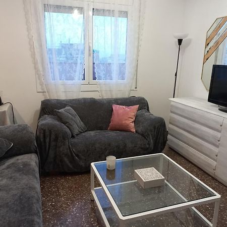 Appartamento Cozy And Sunny Penthouse Fira Bcn L'Hospitalet de Llobregat Esterno foto